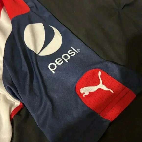 Chivas Guadalajara Jersey by PUMA - Picture 5 of 13